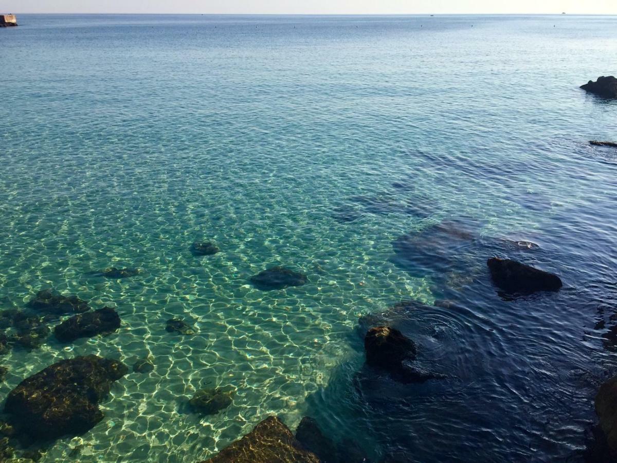 Апартаменты Fly On The Sea Монополи Экстерьер фото